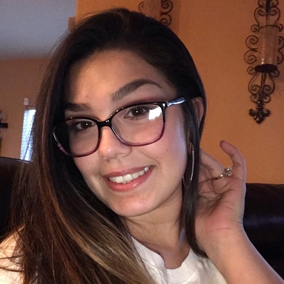 Meet your Posher, Ruby - Picture 1 of 1